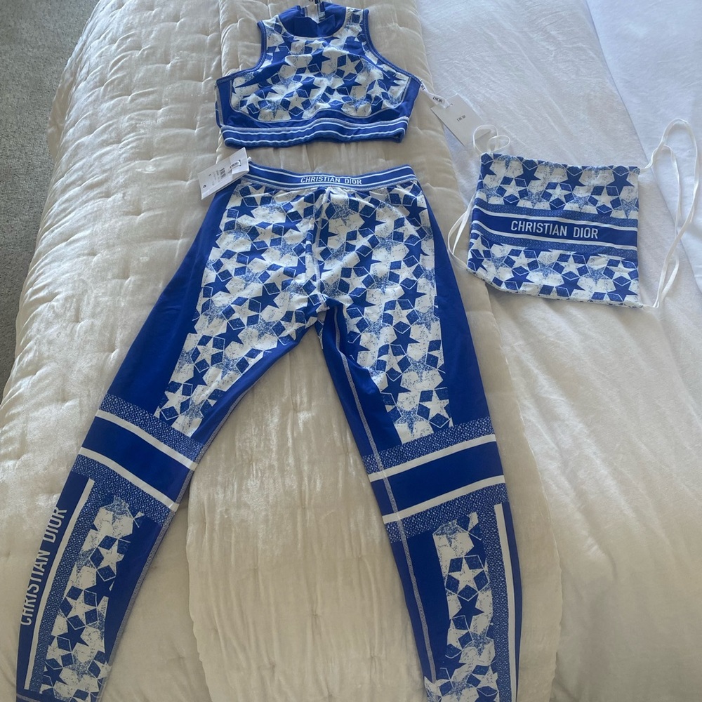 Dior legging and sports bra top. Size Medium